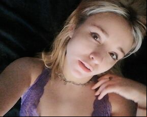 Morning tenderness on the bed